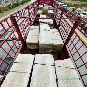 邢台 黄金麻花岗岩荔枝面，光面毛板装车完成