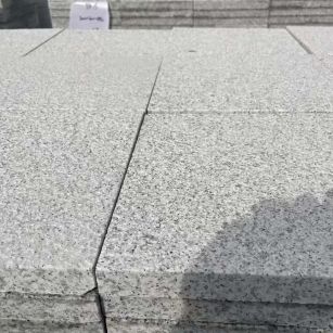 邢台 白麻花岗岩石材推荐 荔枝面地铺石