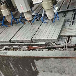 邢台 芝麻白花岗岩荔枝面盲道雕刻