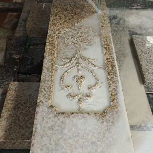 邢台 黄金麻花岗岩异形加工雕刻栏杆大柱