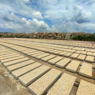 邢台 黄金麻花岗岩荔枝面地铺石防护中