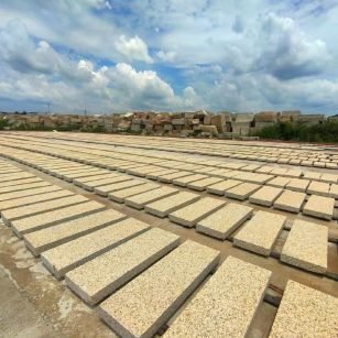 邢台 黄金麻荔枝面花岗岩石材地铺石防护中