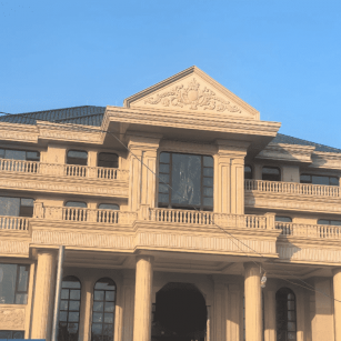 邢台黄金麻别墅外墙干挂石材效果示例