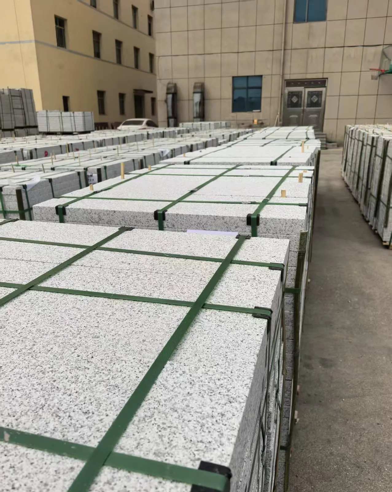 邢台 白麻花岗岩5.0公分荔枝面地铺石