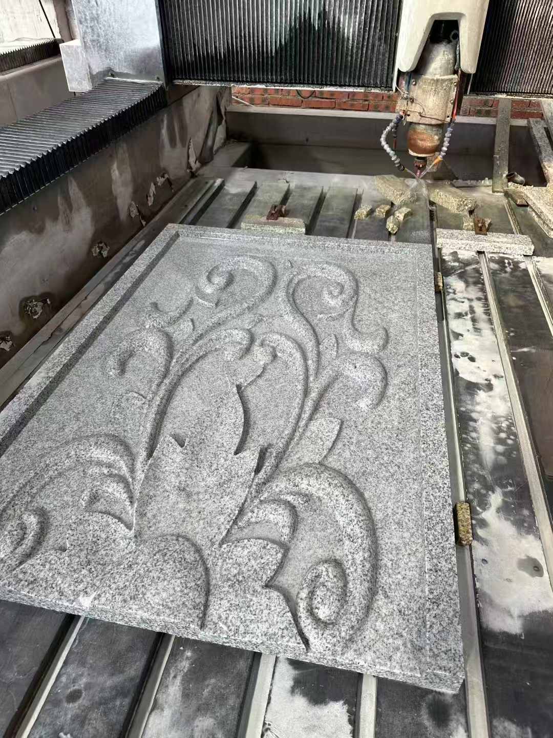 邢台 白麻别墅干挂雕花板