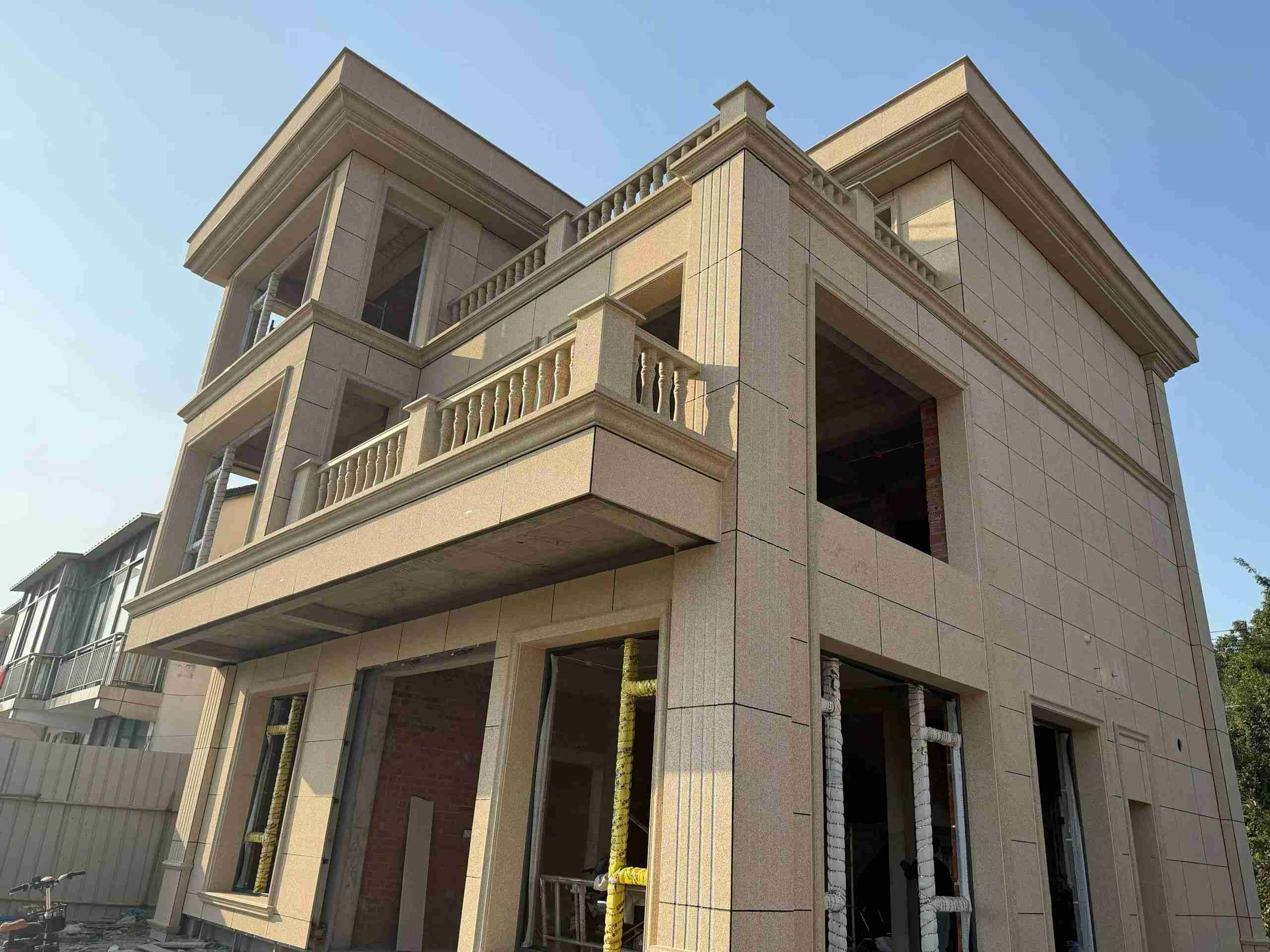 邢台 黄金麻花岗岩石材荔枝面外墙干挂效果展示