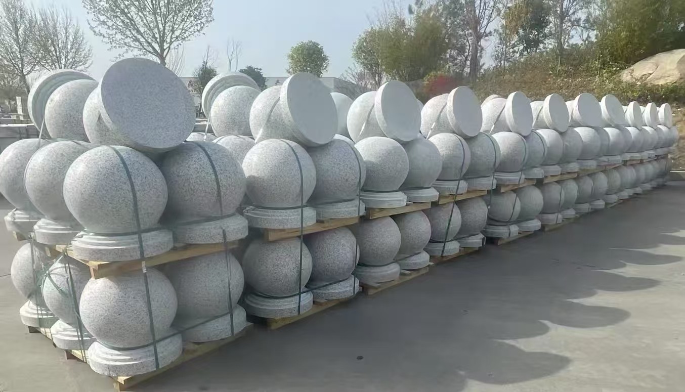 邢台 白麻花岗岩石材圆球，石球，挡车球，隔离球，景观石球，风水球等