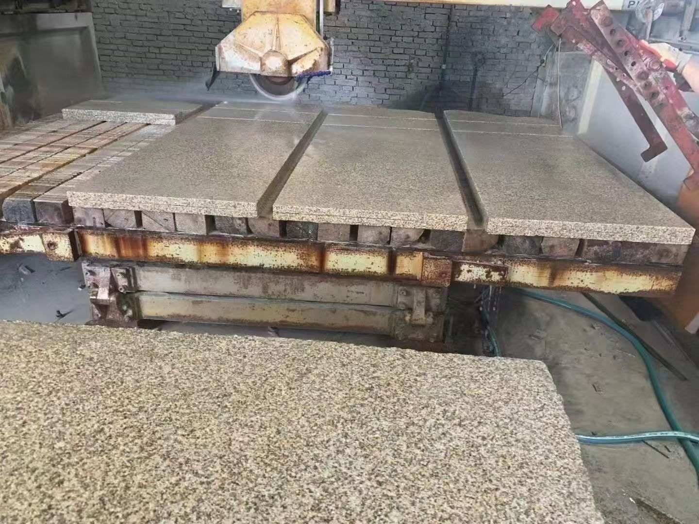 邢台 黄金麻荔枝面成品板加工