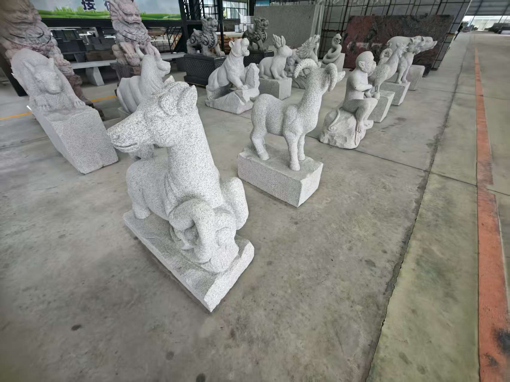 邢台 芝麻白花岗岩造型立体雕刻——十二生肖